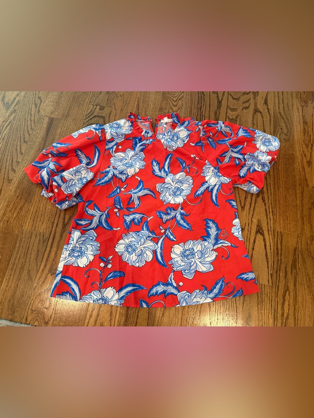 THML vibrant red blue floral short puff sleeve blouse size medium